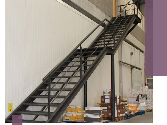 Лестницы для производства в Назрани — изготовление и монтаж