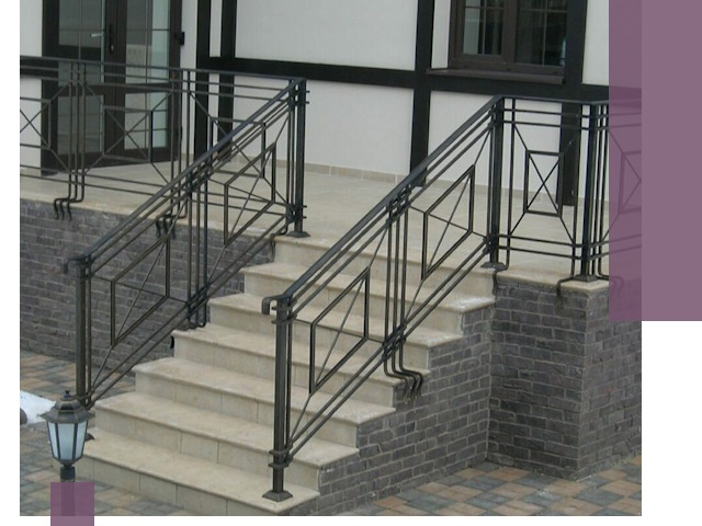 Перила для крыльца в Назрани — монтаж, изготовление и установка