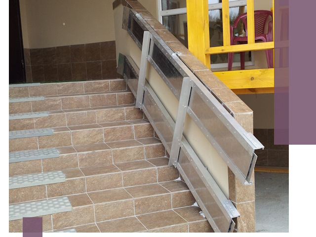 Откидные пандусы под ключ в Назрани — монтаж и демонтаж